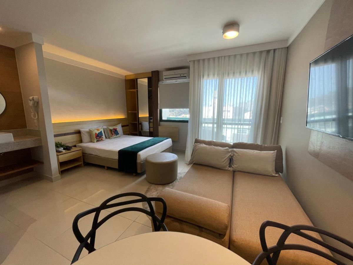Flat Praia Home Experience Dante Michelini Vitoria Bagian luar foto