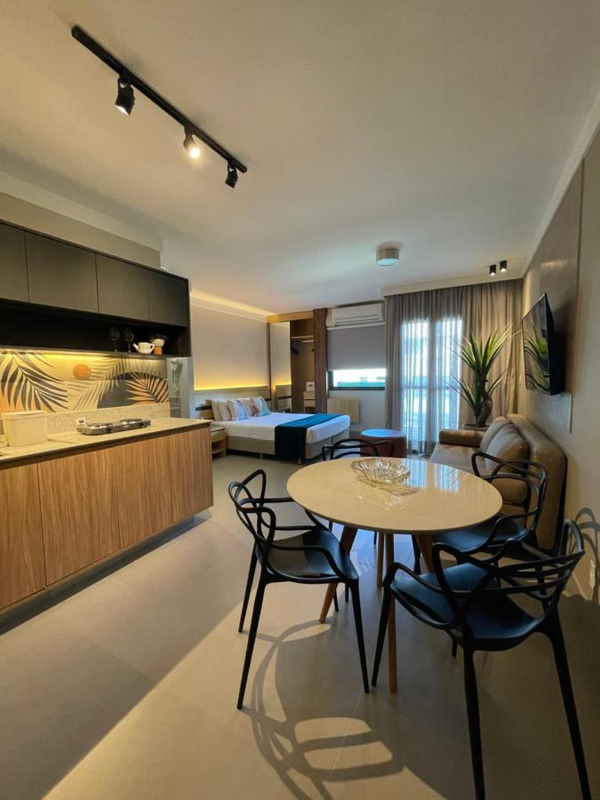 Flat Praia Home Experience Dante Michelini Vitoria Bagian luar foto